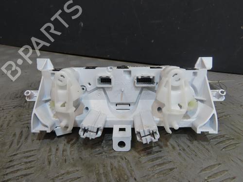 climate-control-renault-clio-v-b7_-2019-29294089 main image