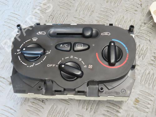 Used Climate control PEUGEOT 206 Hatchback (2A/C) 1.4 i (75 hp) 23395810
