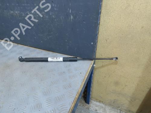 tailgate-lift-support-vw-golf-vii-5g1-bq1-be1-be2-2012-2013-2014-2015-2016-2017-2018-2019-2020-2021-31747934 main image