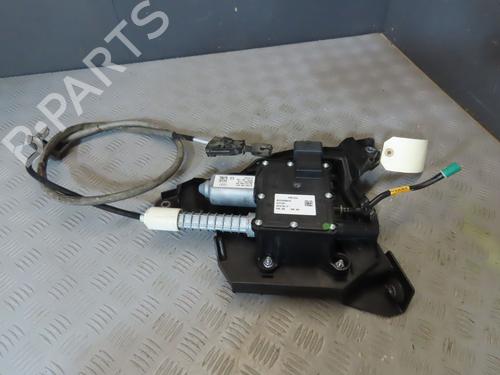 Electric handbrake PEUGEOT 3008 I MPV (0U_)  | BP21226501E5