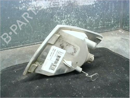 Used Right front indicator MERCEDES-BENZ VITO Bus (W638) 112 CDI 2.2 (638.194) (122 hp) 14979920