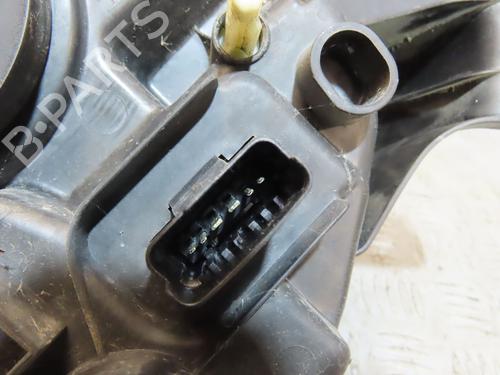 Phare gauche DACIA SANDERO II TCe 90 (B8M1, B8MA, B8AC) (90 hp) 26610277