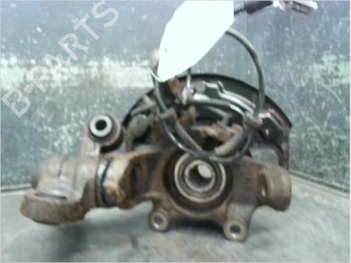 Used Left front steering knuckle NISSAN PRIMERA Hatchback (P12) 2.0 (140 hp) 14871102
