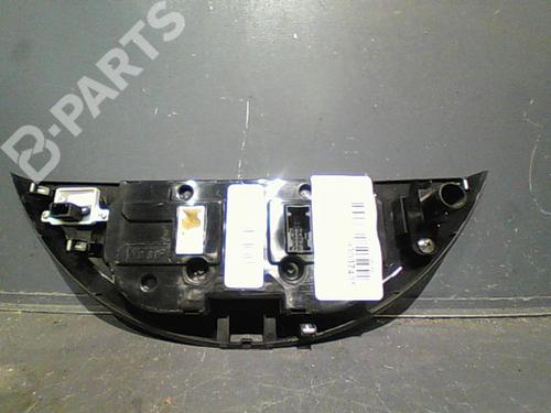 Climate control NISSAN NOTE (E11, NE11) 1.4 | BP11211251I5 