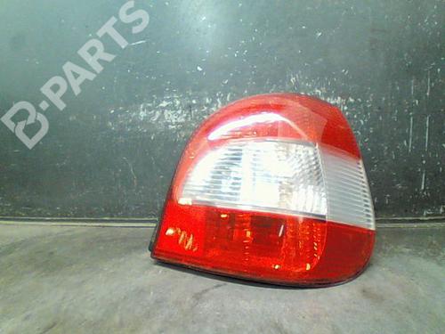 Used Right taillight RENAULT SCÉNIC I MPV (JA0/1_, FA0_) 1.9 dCi (JA05, JA1F) (102 hp) 10768570