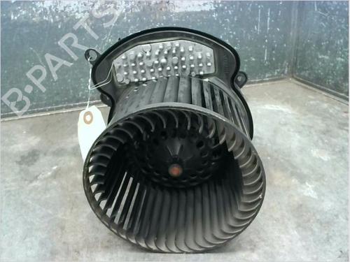 Used Heater blower motor Heater blower motor RENAULT MEGANE IV Hatchback (B9A/M/N_) 1.6 dCi 130 (B9A4) (130 hp) 11058060 11058060