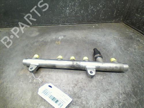 Used Injection rail RENAULT SCÉNIC I MPV (JA0/1_, FA0_) 1.9 dCi (JA05, JA1F) (102 hp) 23111702