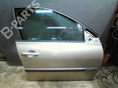 Used Right front door RENAULT MEGANE II (BM0/1_, CM0/1_) 1.5 dCi (BM1F, CM1F) (86 hp) 10764840