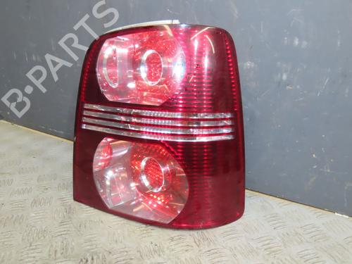 Right taillight VW TOURAN (1T1, 1T2) 1.9 TDI | BP29759788C35
