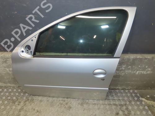 Used Left front door PEUGEOT 206+ (2L_, 2M_) 1.4 i (2LKFWA, 2MKFWA) (75 hp) 29622528
