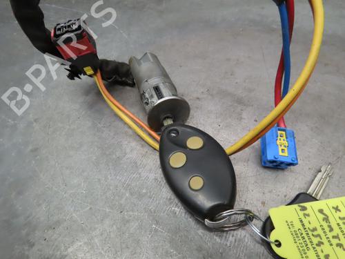 Used Ignition barrel CITROËN XSARA Coupe (N0) 1.9 D (70 hp) 21112878
