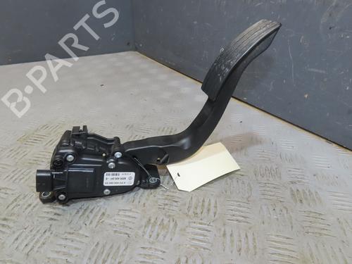 Used Pedal RENAULT TWINGO II (CN0_) 1.2 16V (CN04, CN0B) (75 hp) 31029934