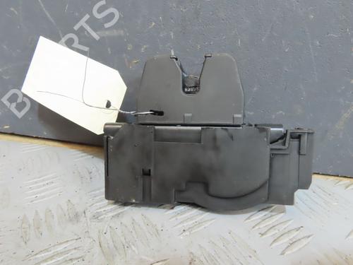 Used Tailgate lock Tailgate lock DS DS 4 II (FR_, FB_, F3_, FP_) BlueHDi 130 (FBYHZT) (130 hp) 31077254 31077254