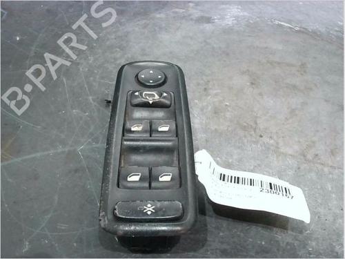 Used Left front window switch PEUGEOT 807 (EB_) 2.2 HDi (128 hp) 15492177
