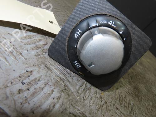 Shift knob ISUZU D-MAX II (TFR, TFS) 2.5 CRDi 4x4 (TFS86J) | BP25249931I34