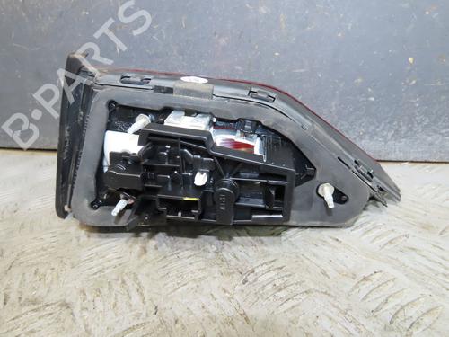 left-tailgate-light-audi-a3-limousine-8vs-8vm-2013-2014-2015-2016-2017-2018-2019-2020-2021-31984565 main image