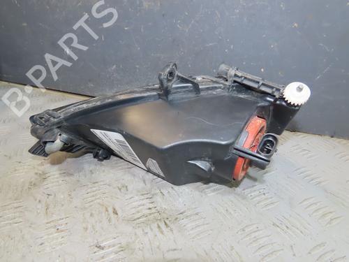 left-front-fog-light-vw-golf-vii-5g1-bq1-be1-be2-2012-2013-2014-2015-2016-2017-2018-2019-2020-2021-33948331 main image