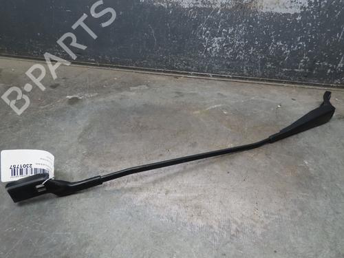 Used Front windshield wiper arm RENAULT ZOE (BFM_) ZOE (92 hp) 16537916