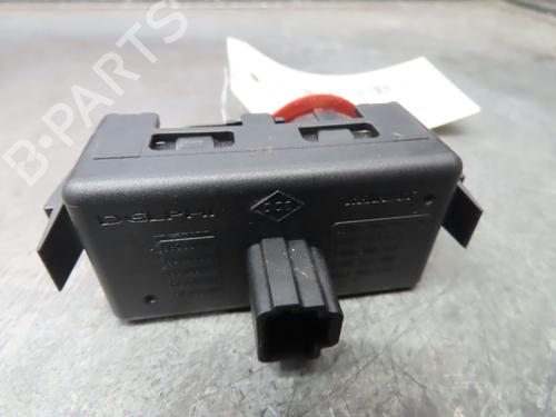 warning-switch-renault-modus-grand-modus-fjp0_-12-16v-jp0w-252103766r-2004-17802231 main image
