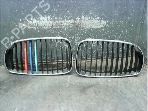 Grill BMW 1 (E81) 116 i (122 hp) 14979321