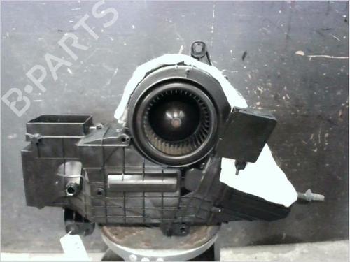 Used Heater matrix box PEUGEOT EXPERT Bus (V_) 1.6 BlueHDi 115 (115 hp) 15576943