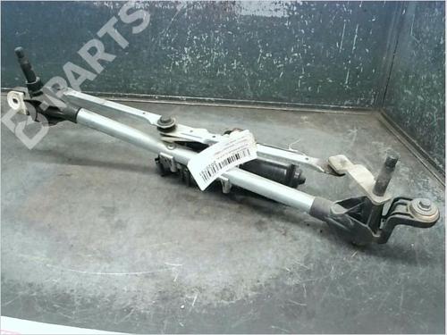 Used Front wiper motor RENAULT MEGANE III Hatchback (BZ0/1_, B3_) 1.5 dCi (BZ09, BZ0D, BZ1W, BZ29, BZ14) (110 hp) 11739237