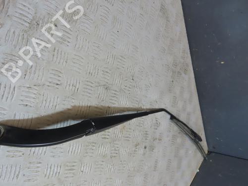 front-windshield-wiper-arm-renault-captur-i-j5_-h5_-2013-29622582 main image