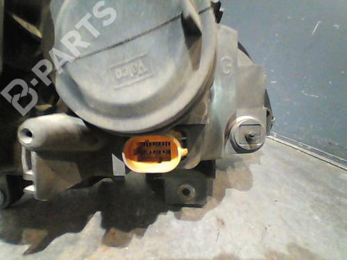 Left headlight RENAULT ESPACE III (JE0_) 2.2 dCi (JE0K) | BP11213797C28 