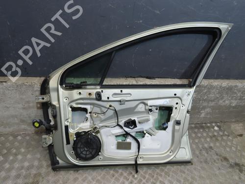 Used Right front door PEUGEOT 407 (6D_) 2.0 HDi 135 (6DRHRH, 6DRHRE, 6DRHRG, 6DRHRJ) (136 hp) 26462703