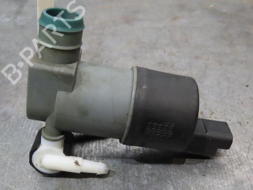 Used Washer pump DACIA SANDERO 1.5 dCi (68 hp) 15903126