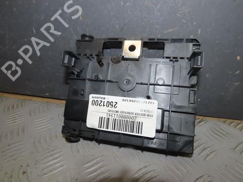 Used Fuse box CITROËN C4 I (LC_) 1.6 HDi (90 hp) 32037846