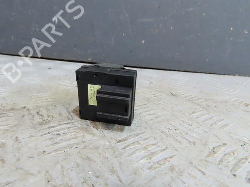 Pulsantiera anteriore sinistra AUDI A3 (8P1) 1.9 TDI (105 hp) 30714668