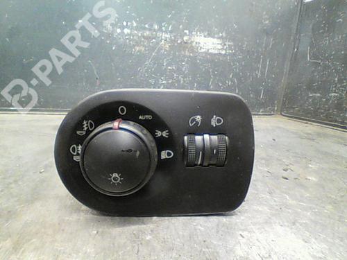 Used Headlight switch SEAT LEON (1P1) 1.9 TDI (105 hp) 10762383