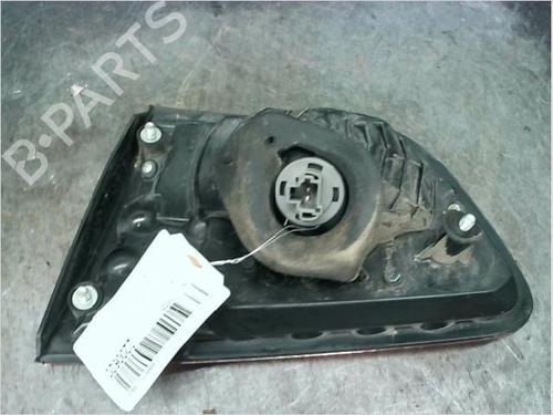 Używane Lampa tylna klapy bagażnika lewa CITROËN C-CROSSER (VU_, VV_) 2.2 HDi (156 hp) 11126035