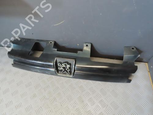 Used Grille PEUGEOT 306 Hatchback (7A, 7C, N3, N5) [1993-2003]  23114427