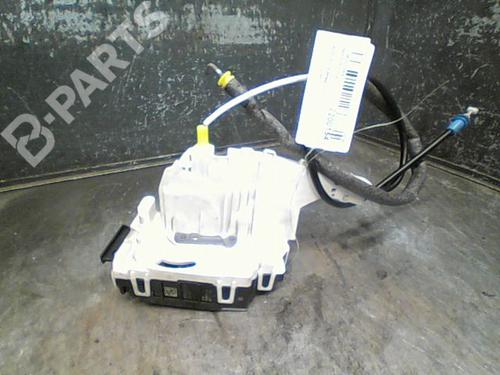 Used Front right lock MERCEDES-BENZ SPRINTER 3-t Van (B906) 216 CDI (906.611, 906.613) (163 hp) 10765872