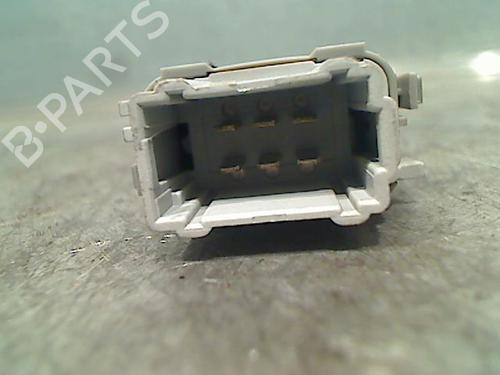 Used Right rear window switch RENAULT GRAND SCÉNIC II (JM0/1_) 1.9 dCi (JM0G, JM12, JM1G, JM2C) (120 hp) 23115570