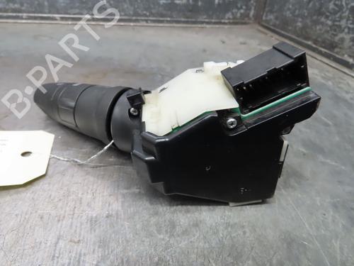 Used Steering column stalk NISSAN X-TRAIL II (T31) 2.0 dCi 4x4 (173 hp) 17557710