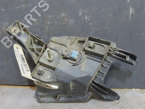 Used Left front fog light PEUGEOT 407 SW (6E_, 6D_) 2.0 HDi (140 hp) 30366619