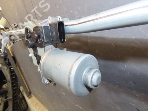 Used Front wiper motor FORD C-MAX II (DXA/CB7, DXA/CEU) 2.0 TDCi (115 hp) 31242399