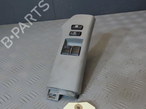 Used Left front window switch TOYOTA YARIS (_P9_) 1.4 D-4D (NLP90_, NLP90R) (90 hp) 26171921
