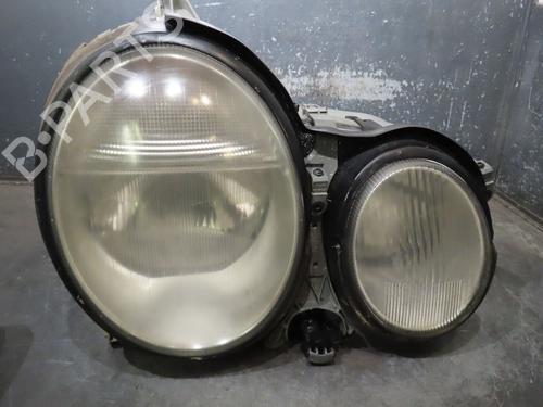 Used Right headlight MERCEDES-BENZ E-CLASS (W210) E 320 CDI (210.026) (197 hp) 15841706