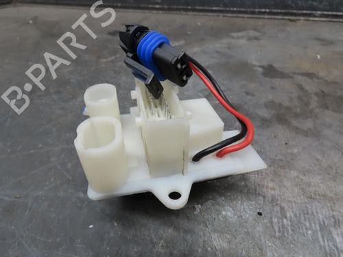 Used Heater resistor RENAULT CLIO II (BB_, CB_) 1.2 16V (BB05, BB0W, BB11, BB27, BB2T, BB2U, BB2V, CB05,... (75 hp) 16520860