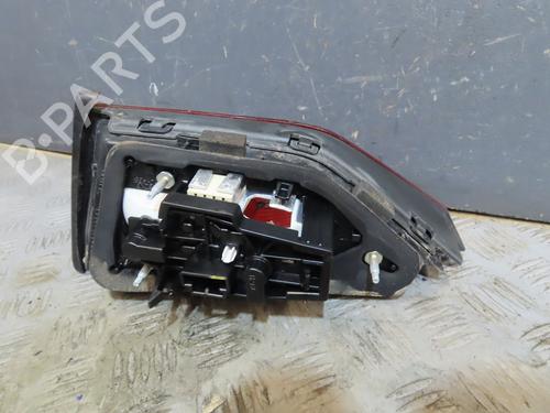 Feu de coffre droit AUDI A3 Limousine (8VS, 8VM) 2.0 TDI (150 hp) 31984564