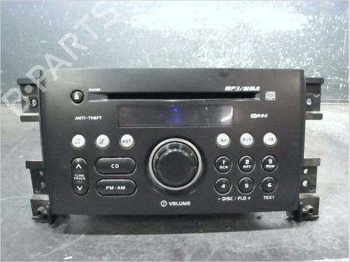 Used Radio SUZUKI GRAND VITARA II (JT, TE, TD) 1.9 DDiS All-wheel Drive (JT419, TD44, JB419WD, JB419XD,... (129 hp) 15377973