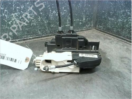 Used Front right lock HYUNDAI i30 (FD) 1.6 CRDi (90 hp) 23115386