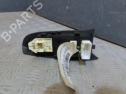 Venstre Foran elrute bryter KIA CEE'D Hatchback (ED) 1.6 CRDi 115 (115 hp) 31242285