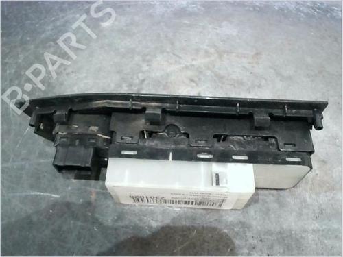 Left front window switch SUZUKI GRAND VITARA II (JT, TE, TD) 1.9 DDiS All-wheel Drive (JT419, TD44, JB419WD, JB419XD,... | BP15377994I27 