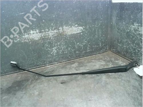 Used Front windshield wiper arm PEUGEOT 208 I (CA_, CC_) 1.4 HDi (68 hp) 14873879