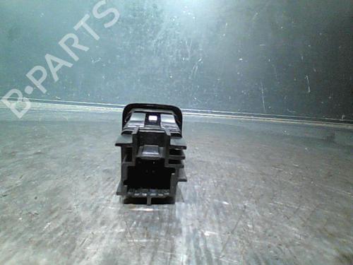 Advarselsbryter RENAULT KADJAR (HA_, HL_) 1.5 dCi 110 (HLA3) (110 hp) 11738581